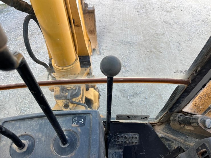 deere-410g-image-42