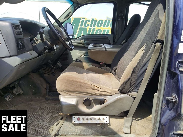 2003-ford-f550-image-8