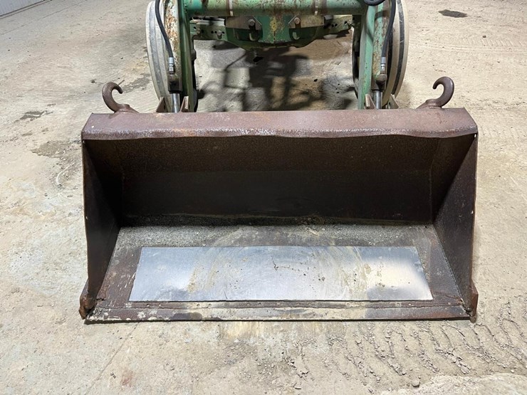 john-deere-2040-image-9