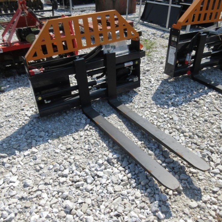 Wolverine Quick Attach Hydro Pallet Forks
