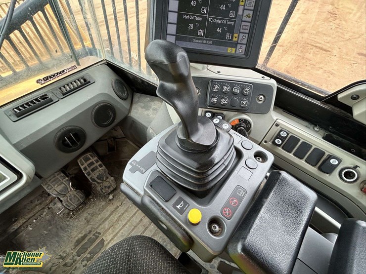 2016-caterpillar-836k-image-47