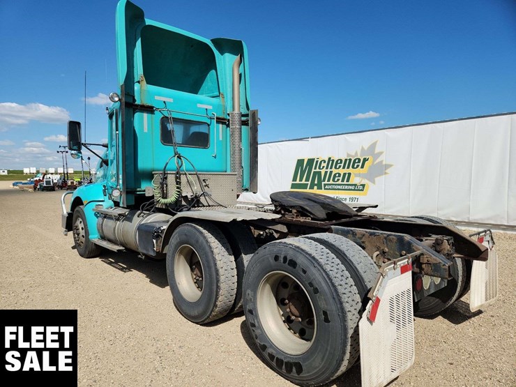 2014-kenworth-t660-image-3