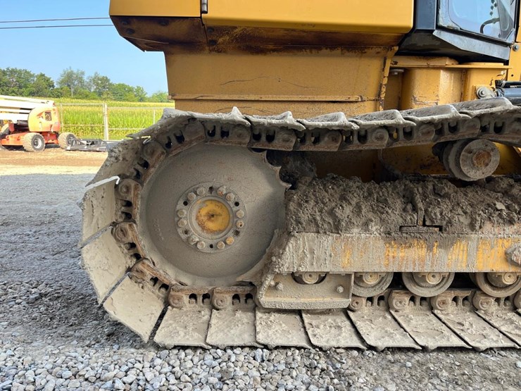 2015-deere-650k-lgp-image-17