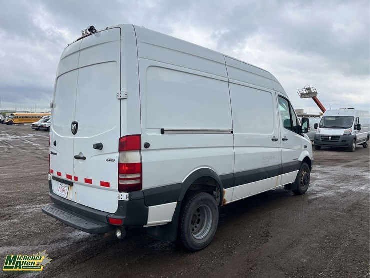 2008-dodge-sprinter-3500-image-10