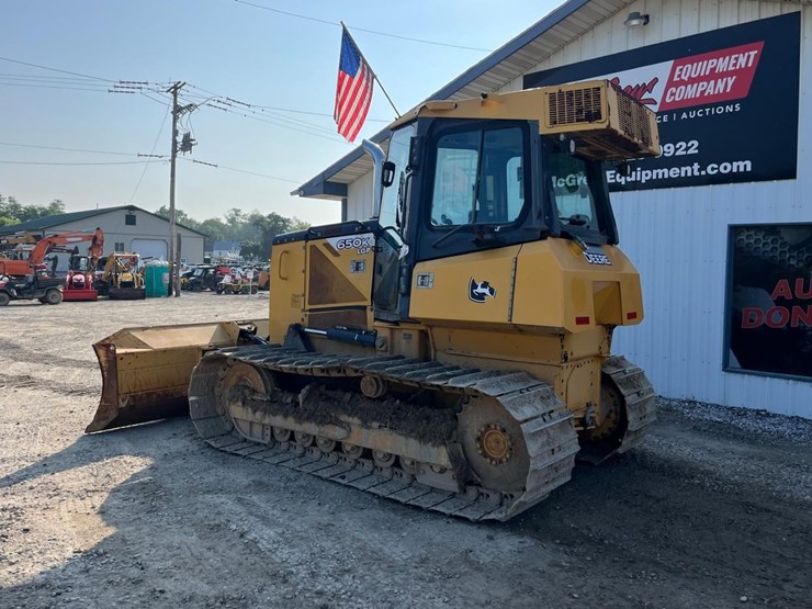 2015-deere-650k-lgp-image-3