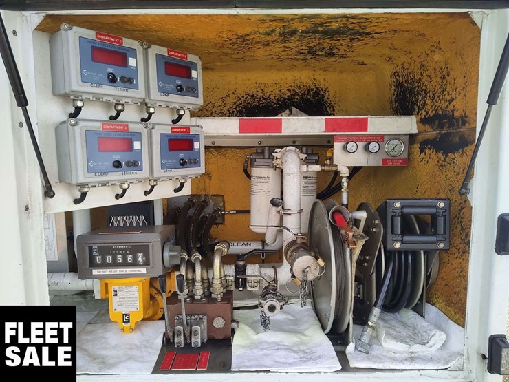 2007-gmc-t8500-image-33