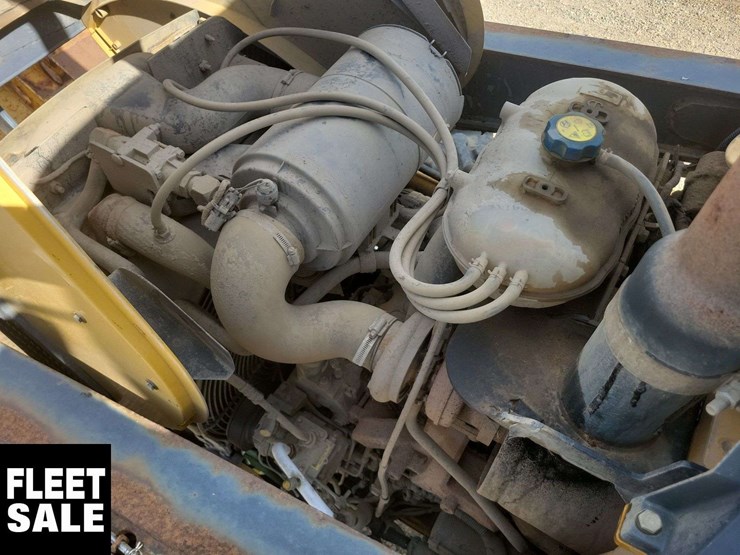 2009-deere-410j-image-22