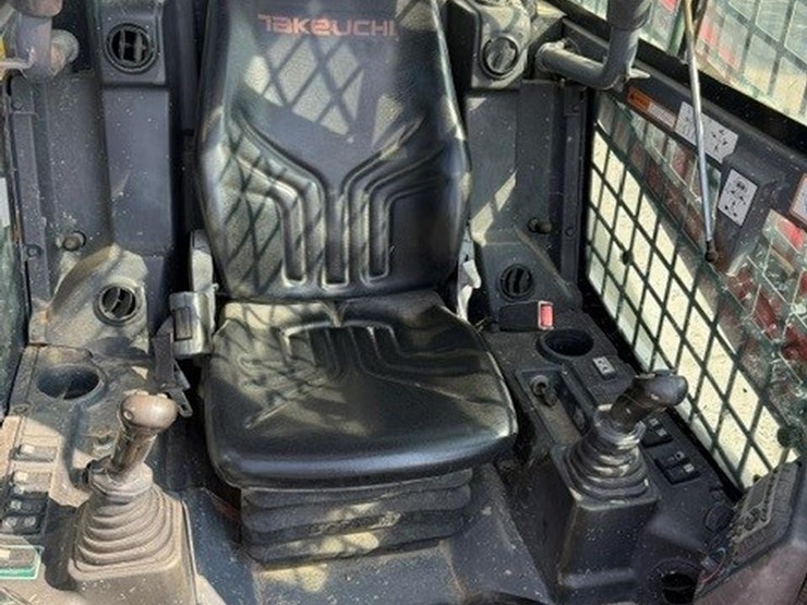 takeuchi-tl10v2-image-13