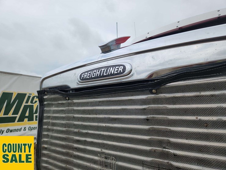 2012-freightliner-coronado-122-sd-image-29