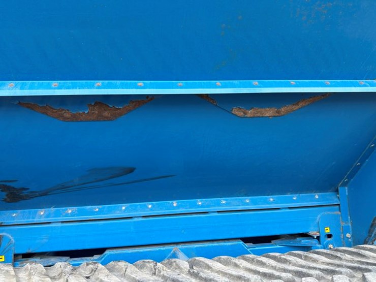 kinze-1050-image-16