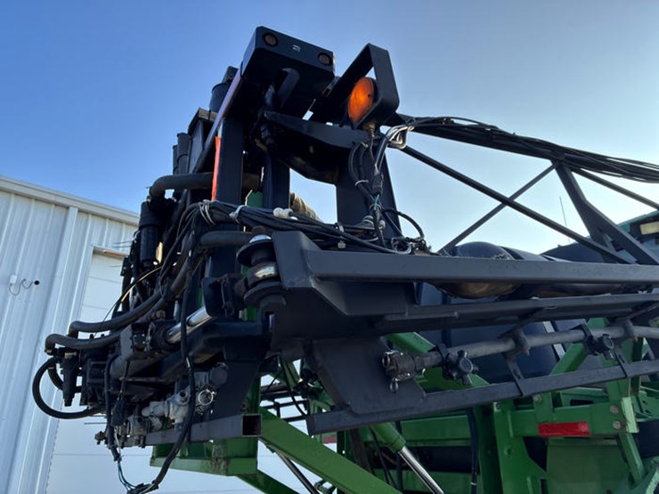 1999-john-deere-4700-image-52