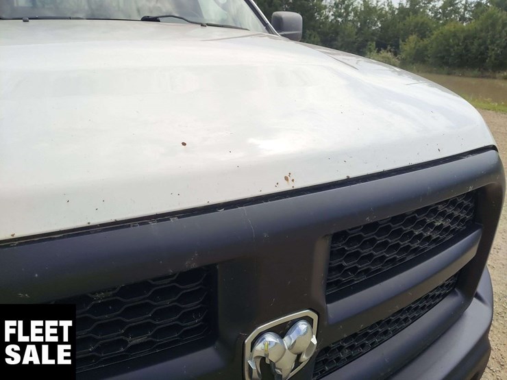 2015-ram-tradesman-image-30