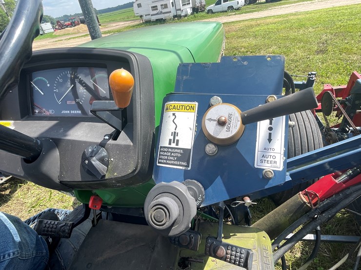 john-deere-5220-image-25
