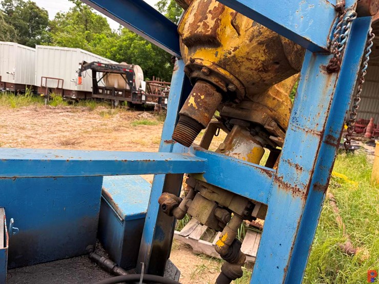 evco-85-ton-power-swivel-mtd.-on-19’-t/a-gooseneck-trailer-image-15