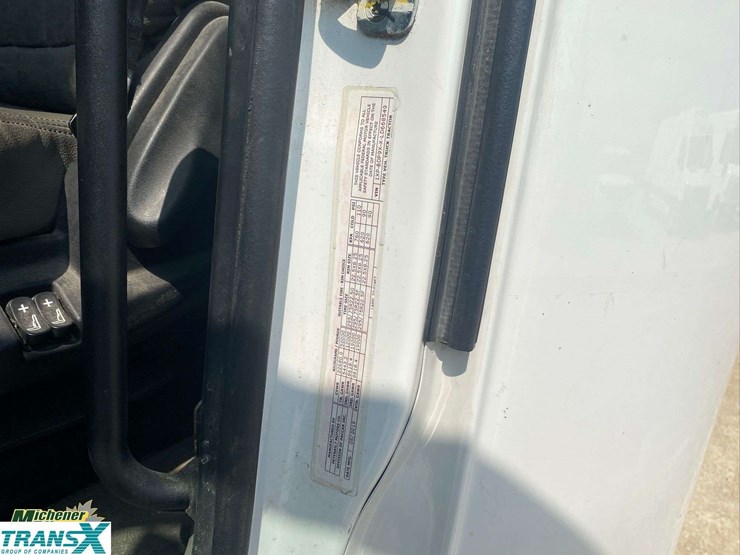 2020-peterbilt-579-image-33