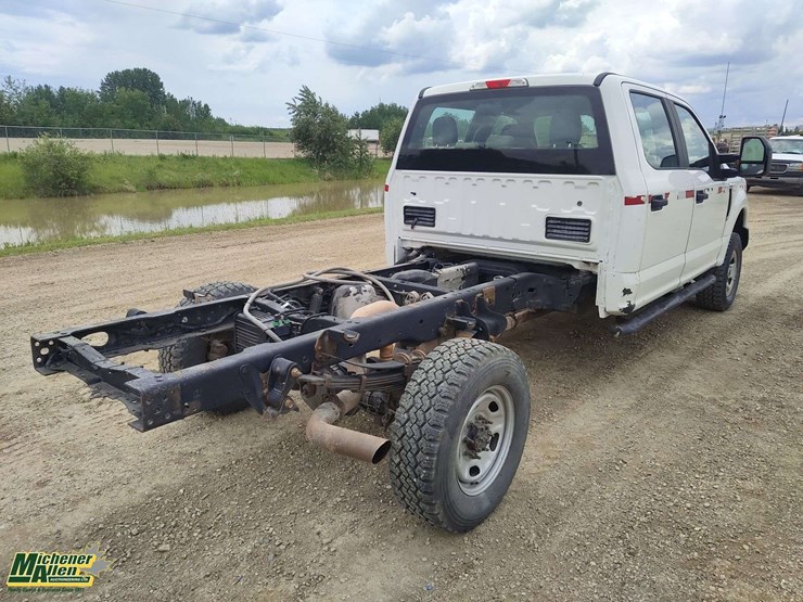 2019-ford-f350-image-23