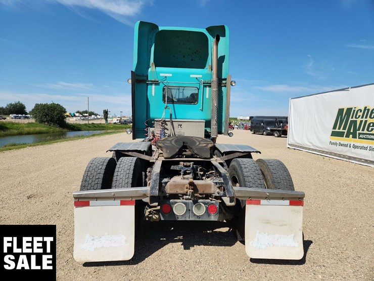 2014-kenworth-t660-image-6