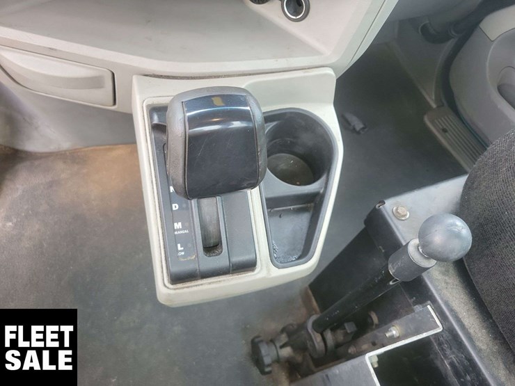 2018-peterbilt-579-image-22