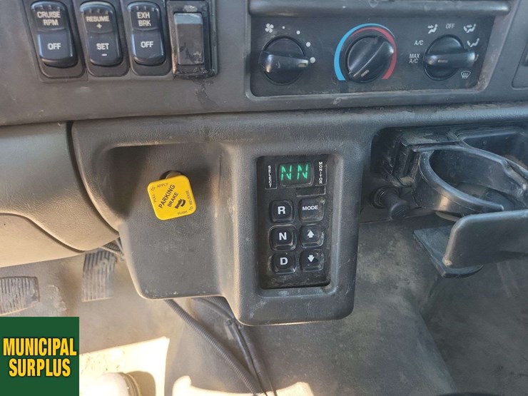 2008-ford-f750-image-61