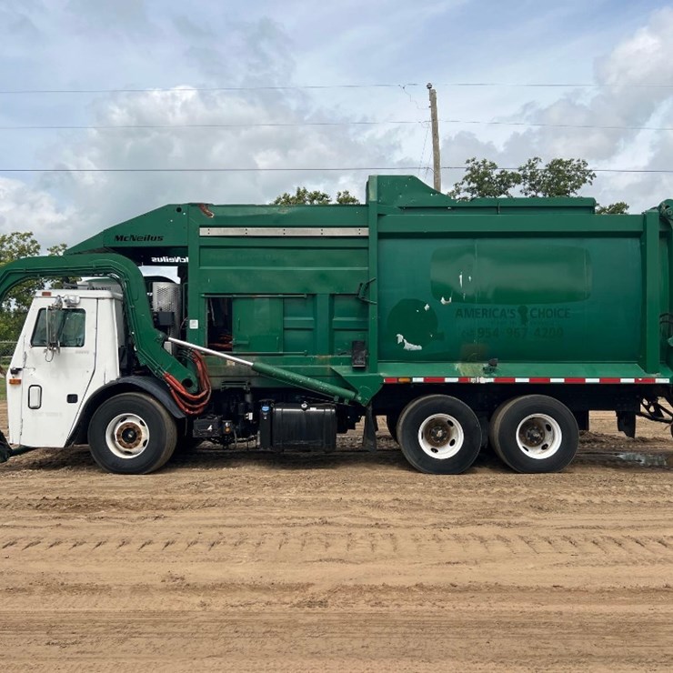 2012 MACK LEU613