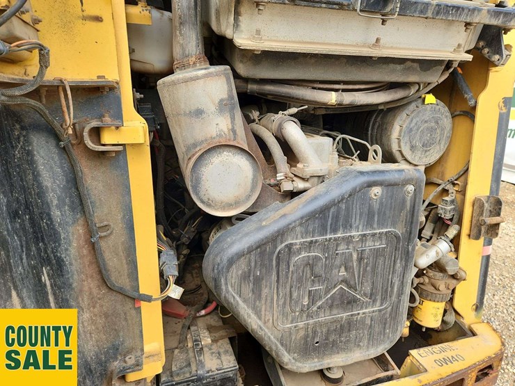2005-caterpillar-246b-image-9