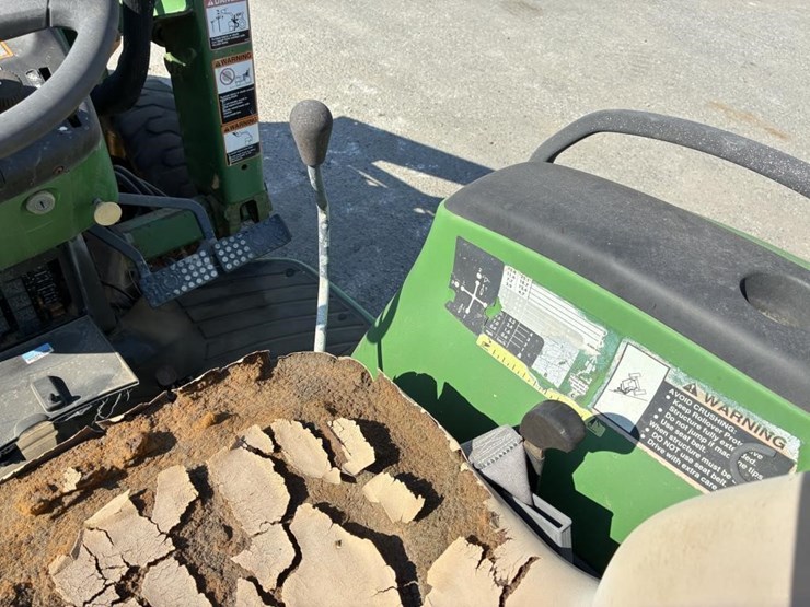2001-john-deere-4300-image-19