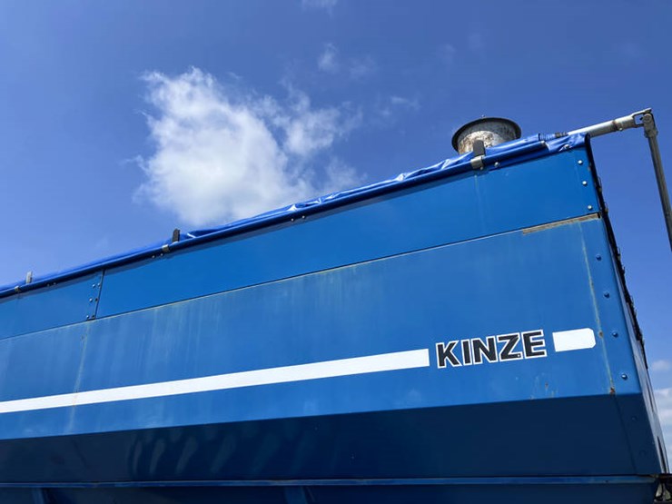 1994-kinze-840-image-16