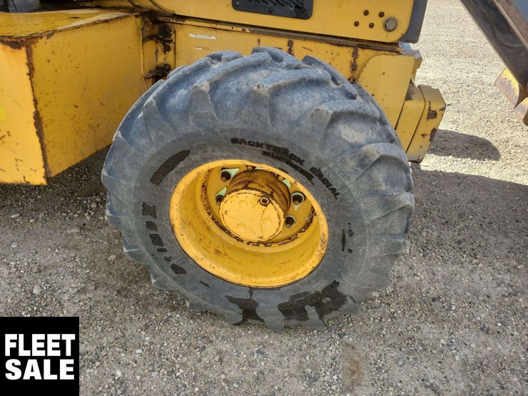 2009-deere-410j-image-28