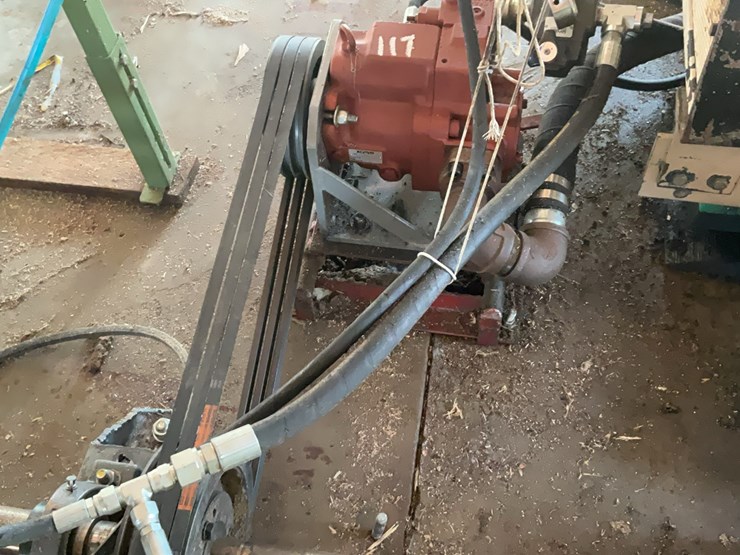 #117-•-lineshaft-with-hyd-pump-and-tank-image-9