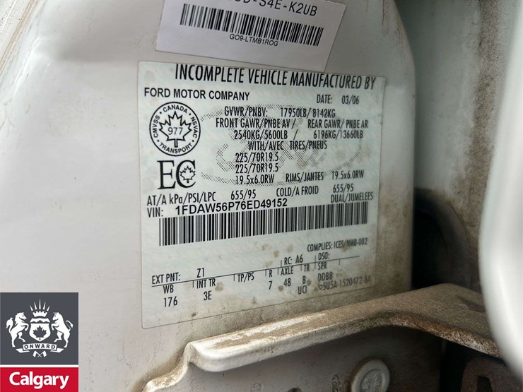 2006-ford-f550-image-25