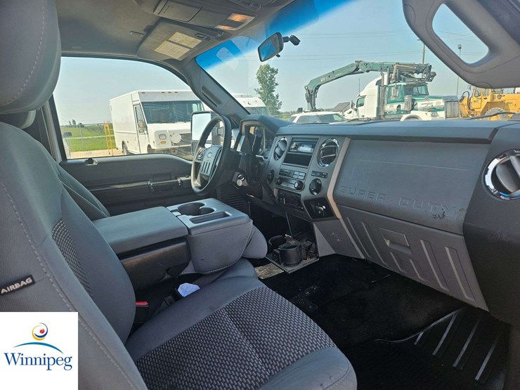 2011-ford-f250-image-28