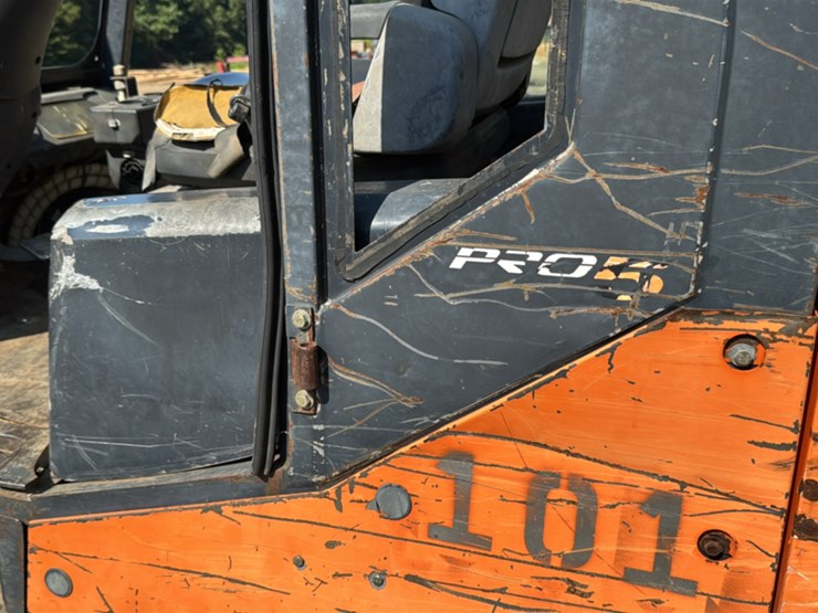 #270-•-doosan-c35-5-forklift-image-42