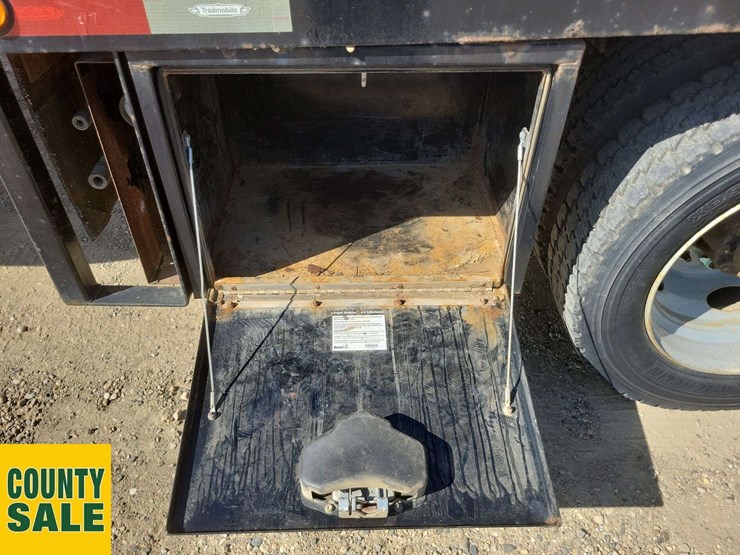2003-ford-f550-image-28