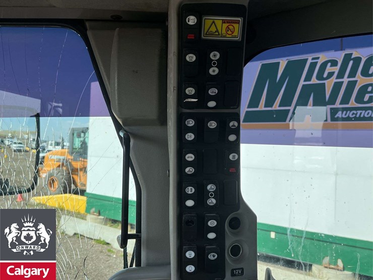 caterpillar-140m-image-6