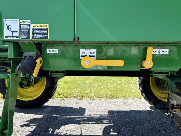 2005-john-deere-4720-image-25