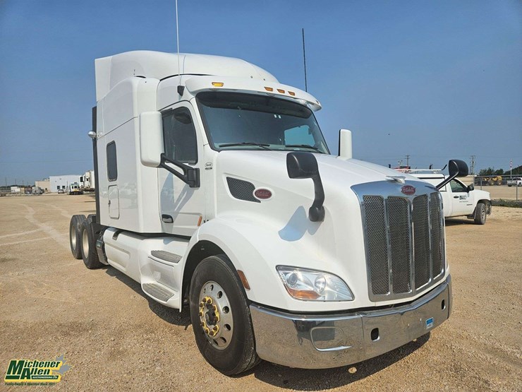 2019-peterbilt-579-image-4