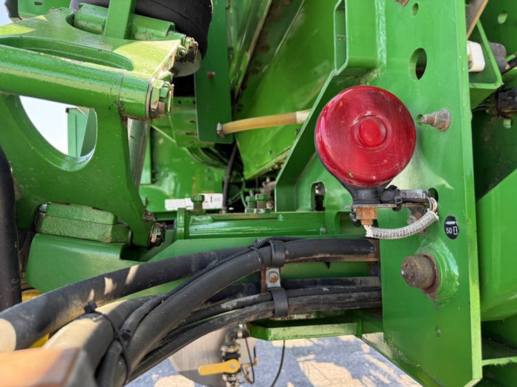 2005-john-deere-4720-image-31