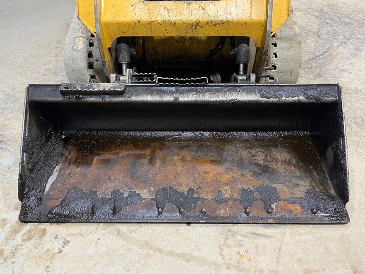 2021-caterpillar-259d3-image-9
