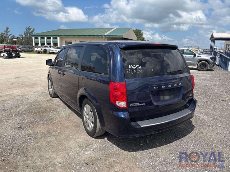 2017-dodge-grand-caravan-se-image-4