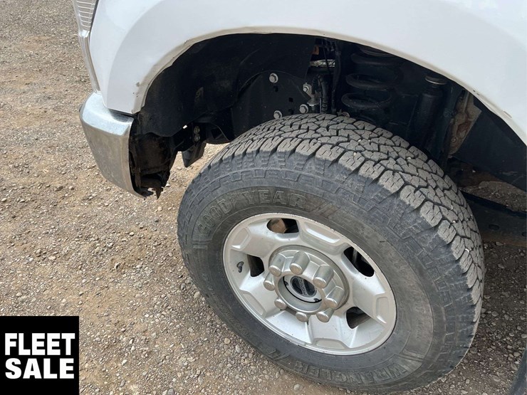 2020-ford-f350-image-8