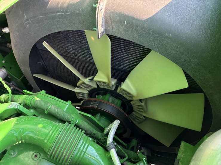 2024-john-deere-s790-image-89