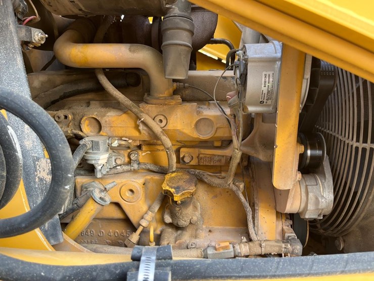 deere-410g-image-24
