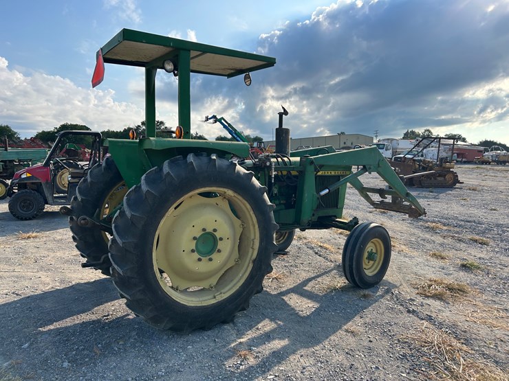 john-deere-2120-image-5