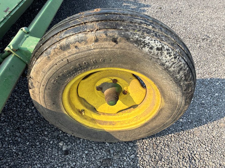 john-deere-27-image-18