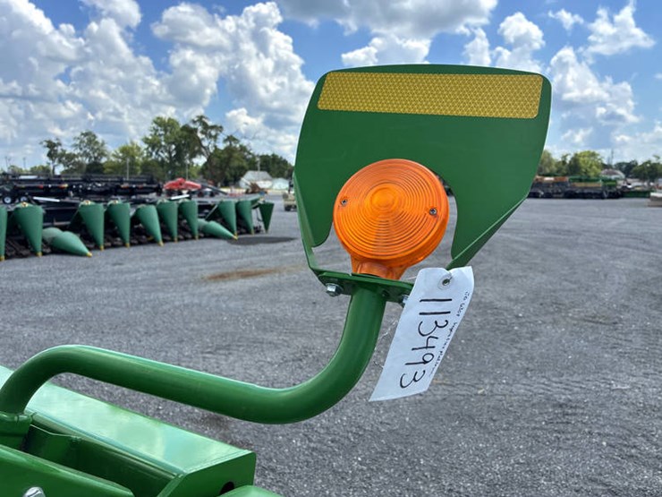 2016-john-deere-630f-image-27