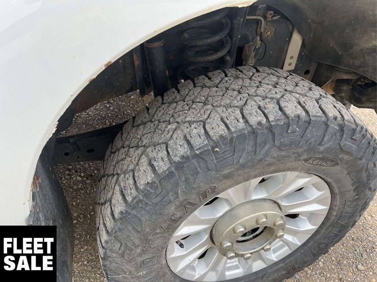 2015-ford-f350-image-15