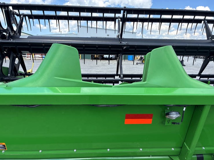 2016-john-deere-630f-image-29