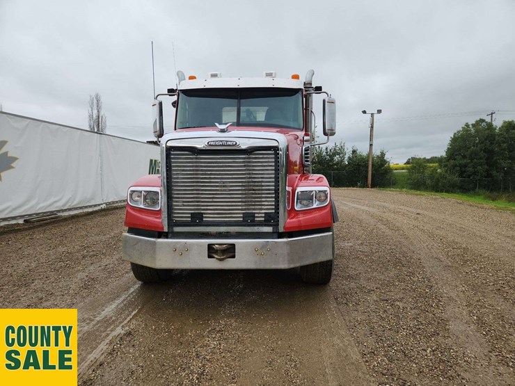2012-freightliner-coronado-122-sd-image-18