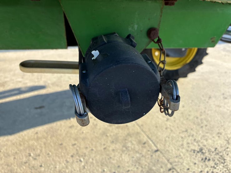 1999-john-deere-4700-image-41