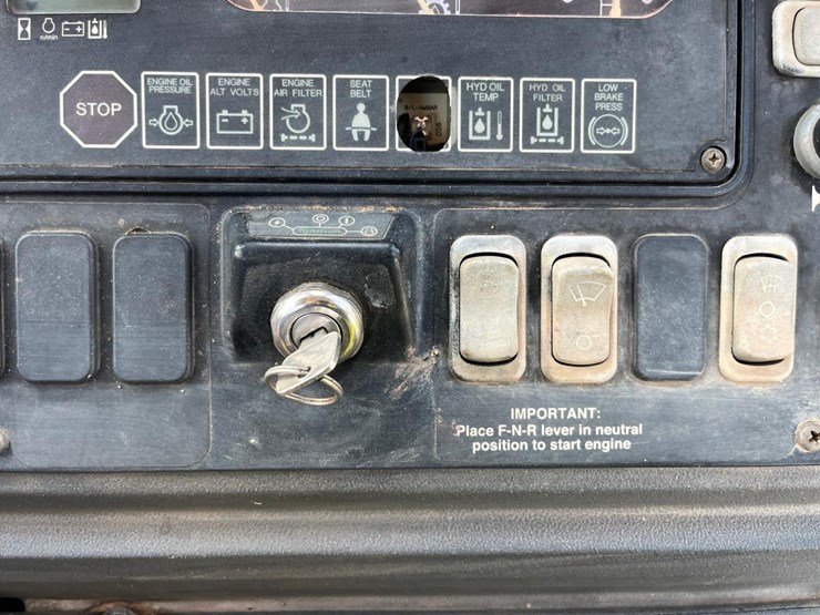 deere-410g-image-32